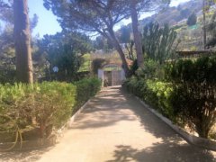 Elegante Villa a Capri con Vista Panoramica sulla Baia di Napoli 🛁 3 🛌 3 - 5