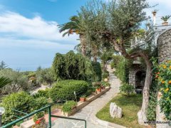 Magnfica villa surrounded by greenery with swimming pool and sea view - 29