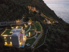 Magnifica Villa immersa nel Verde con Vista aperta sul Mare - 22